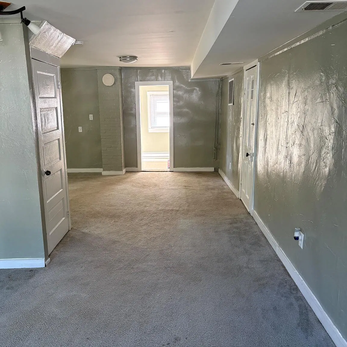 2 bed, 1.0 bath, 1100 sqft, $1,800 — Photo 4