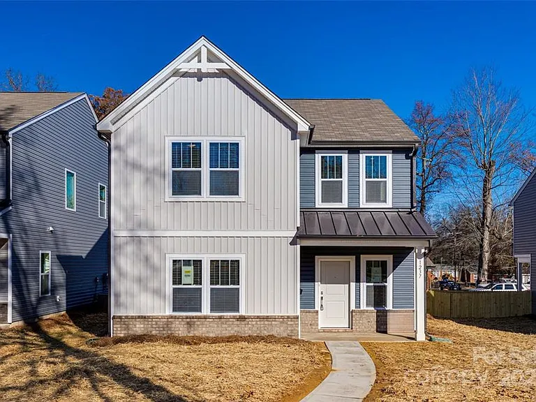 1237 Eastway Dr — Photo 1