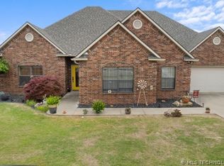 1227 Legacy Dr, Ada, OK 74820