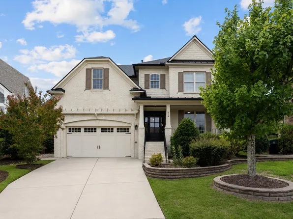 504 Simbury Glen Ct, Cary, NC 27519