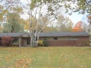 4660 Burnley Dr, Bloomfield Hills, MI 48304