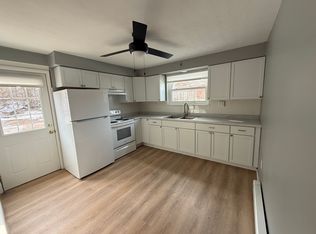 108 Carolyn Ln #14, Eureka, IL 61530