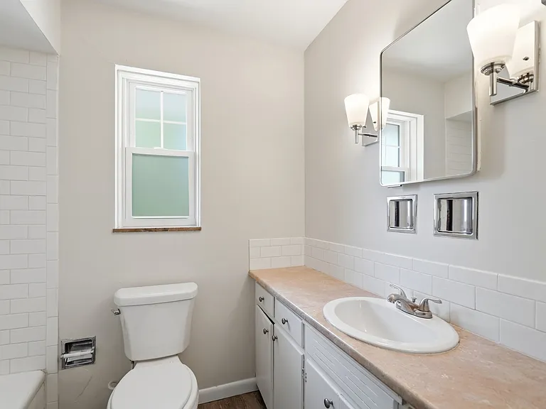 1551 King Ave #D — Photo 16