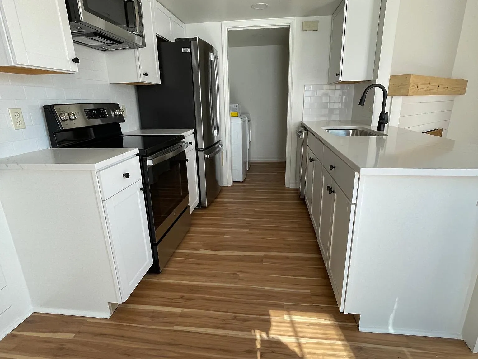 261 Settlers Park Dr — Photo 2