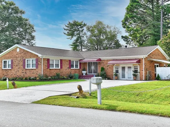 229 S Newtown Rd, Norfolk, VA 23502