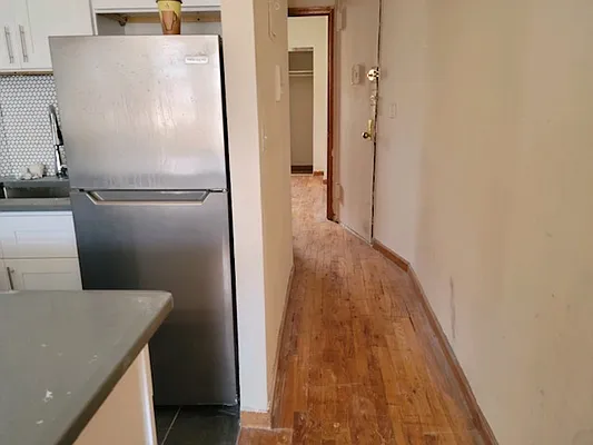Rented by Chartwell Manhattan Realty | media 23