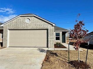 12101 SW 31st St, Yukon, OK 73099