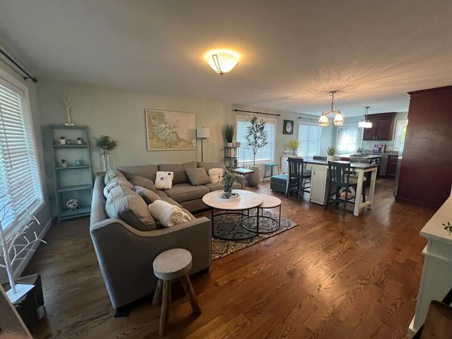 Charming 3-Bedroom Home with Modern Comforts in Worcester, MA — Photo 4