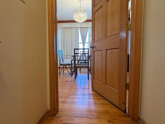 3rd image of 5914 W Fullerton Ave Unit 2
