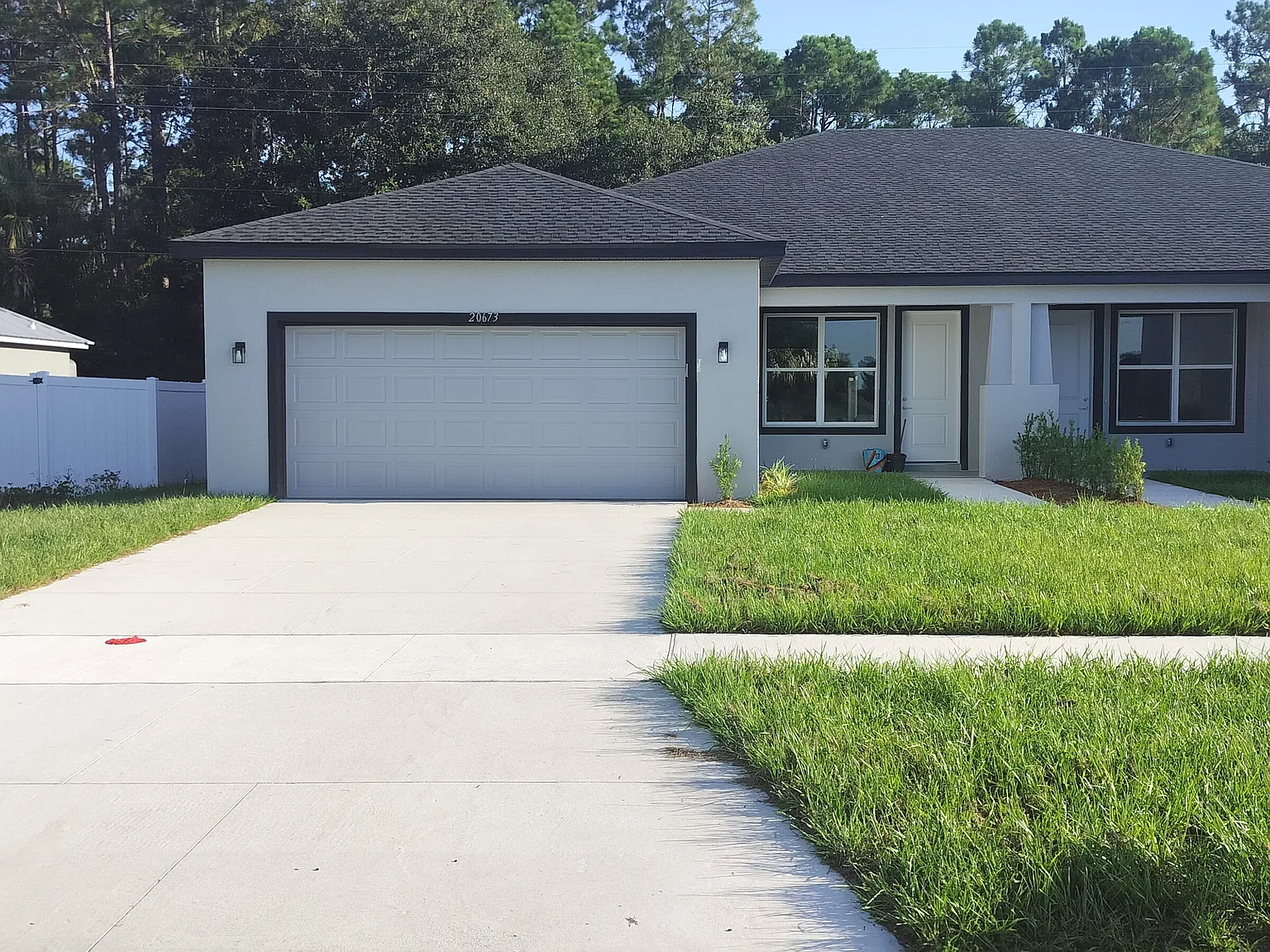 3 bed, 2298 sqft, $2,350 — Photo 1