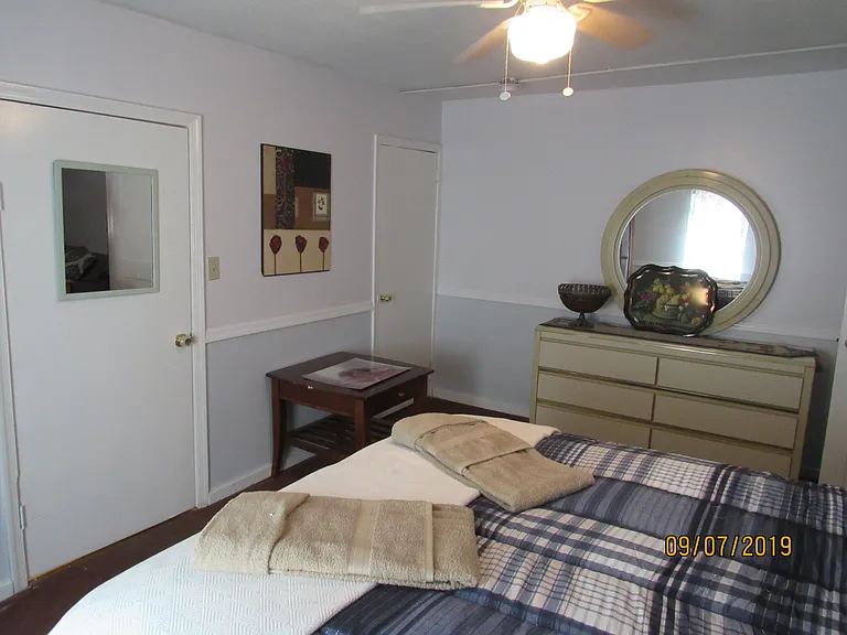 524 1/2 S 1st St #2 — Photo 12
