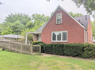 2205 Cottage Ln, Shively, KY 40216