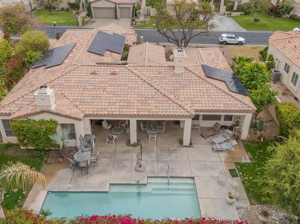 64 Laken Ln, Palm Desert, CA 92211
