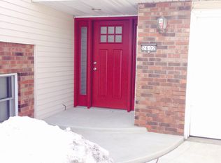 2602 Wellington Way, Bloomington, IL 61704