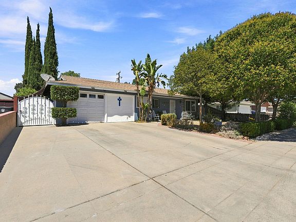 3rd image of 1078 W Madalyn Avenue