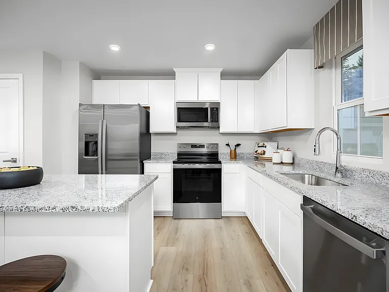 2901 Apricot Dr — Photo 5