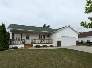 401 11th St NE, Barnesville, MN 56514