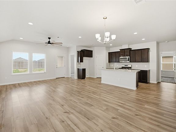3rd image of 2709 Excelsior Blvd