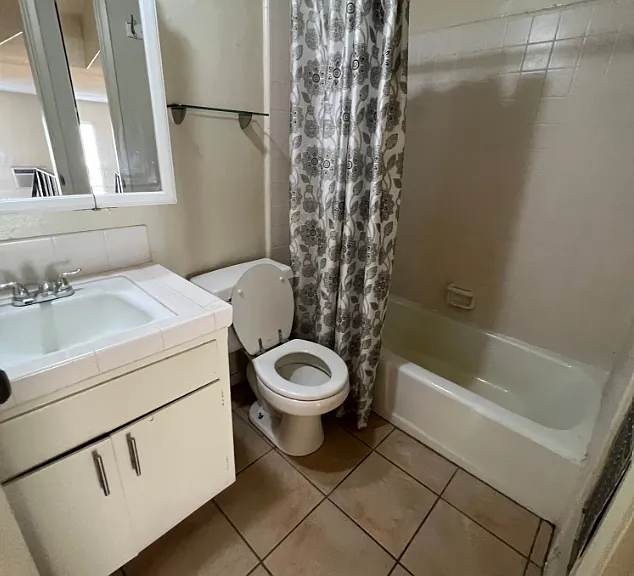 240 S Holliston Ave #4 — Photo 7