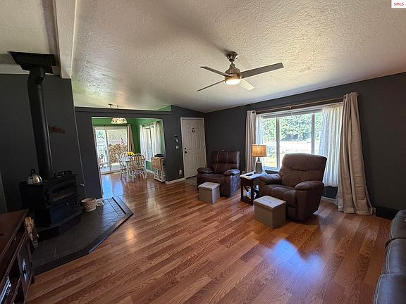 5th image of 52 Meadowlark Dr