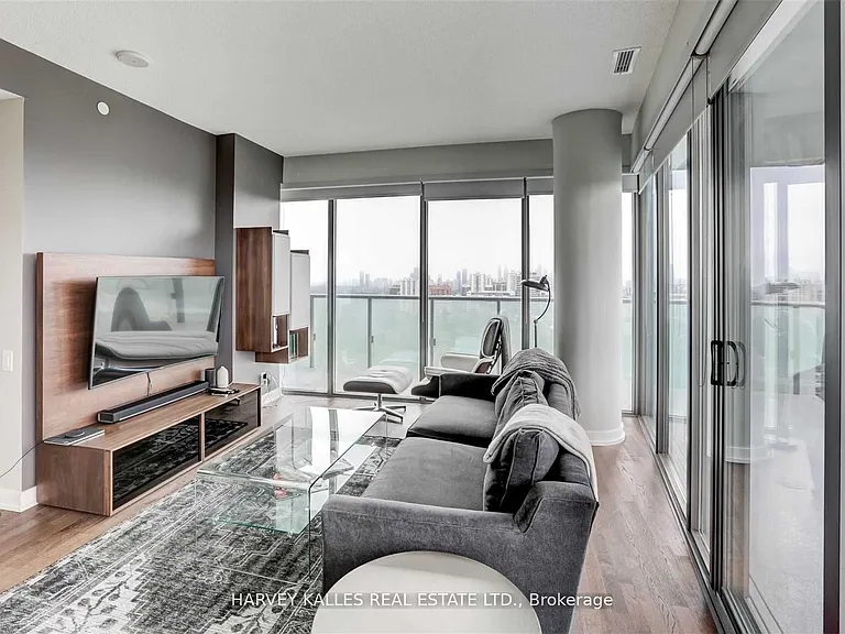 1815 Yonge St #2502 — Photo 16