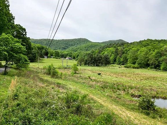 4th image of Pleasant Valley Ln