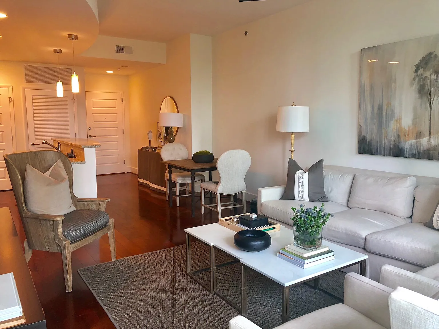 1 bed, 866 sqft, $2,200 — Photo 2