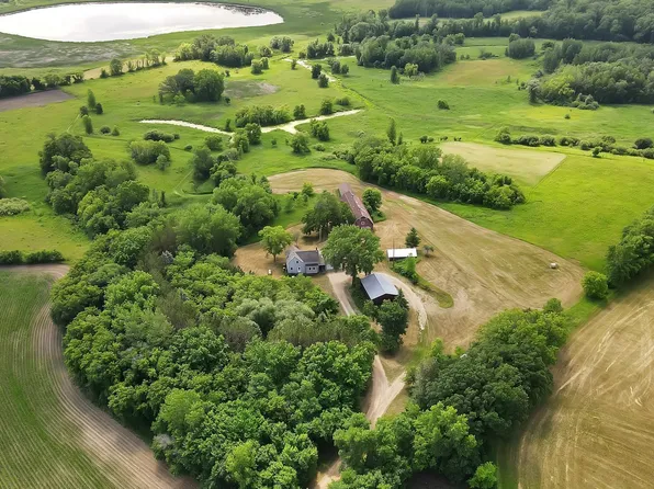 26899 Copperfield Rd, Paynesville, MN 56362