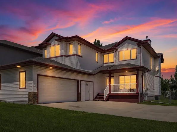 98 Lakeland Dr, Beaumont, AB T4X 0B4