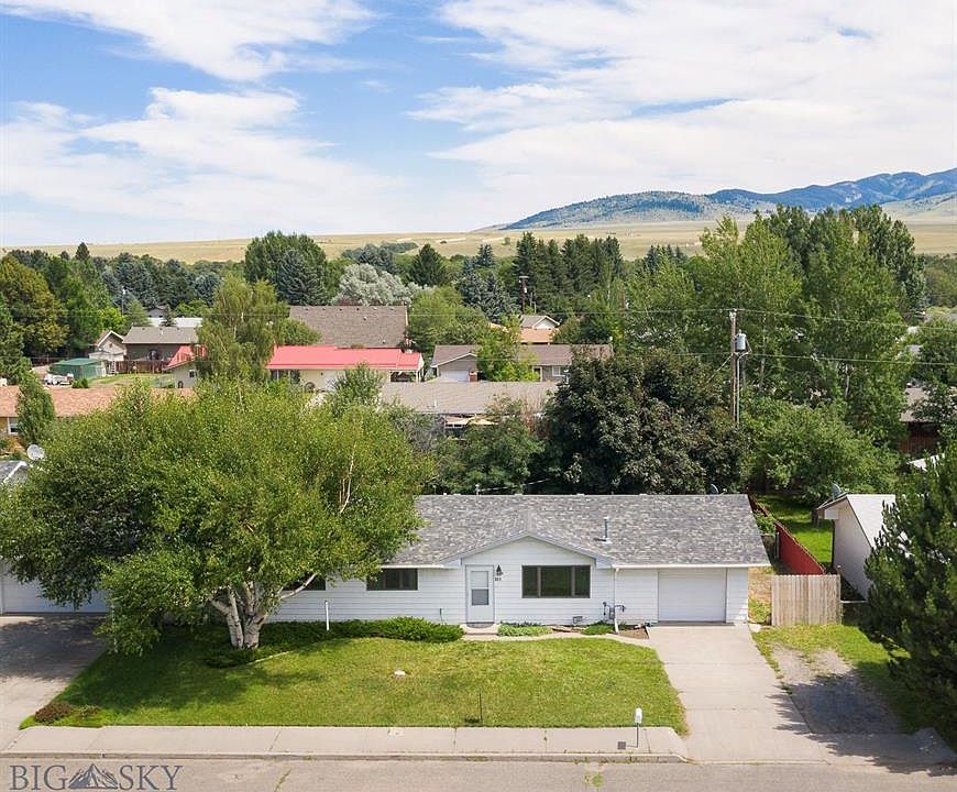 1st image of 621 Meadowlark Ln