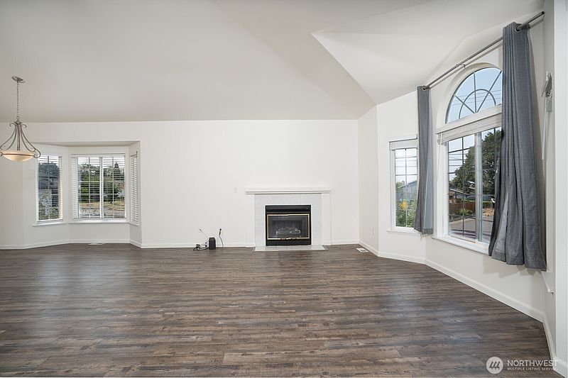 3rd image of 3701 Browns Point Boulevard