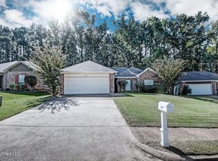 2017 Rolling Hill Dr, Brandon, MS 39042