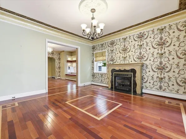 20 75th Street image 11 of 41