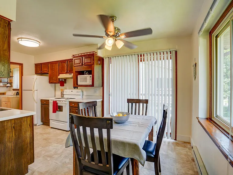 42 Park Heights Ct #3 — Photo 4