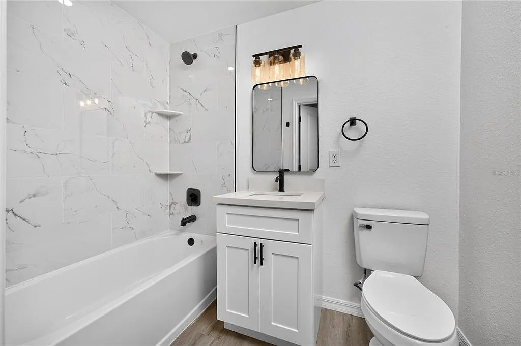 3 bed, 2.0 bath, 1200 sqft, $1,750 — Photo 4