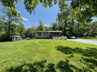 5239 Everett Rd, Forest, VA 24551