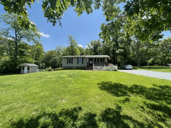 5239 Everett Rd, Forest, VA 24551
