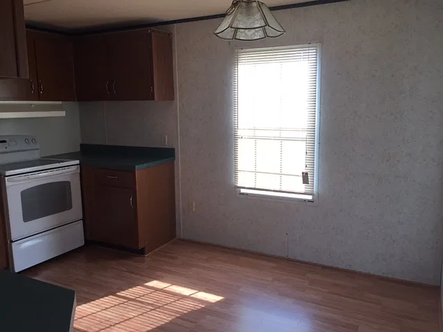 2 bed, $1,200 — Photo 3