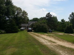 N8820 Parker Rd, Whitewater, WI 53190