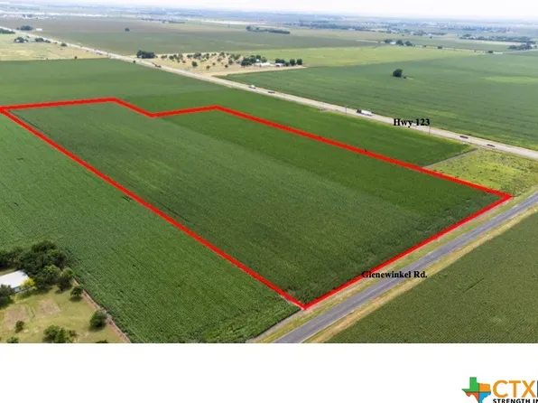 189 Glenewinkel Rd, Seguin, TX 78155