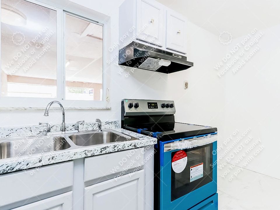 1st image of 4424 Purdy Ln #B