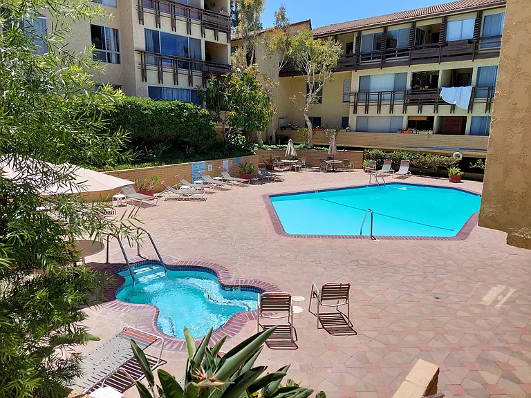 5600 Kensington Way #102 — Photo 18