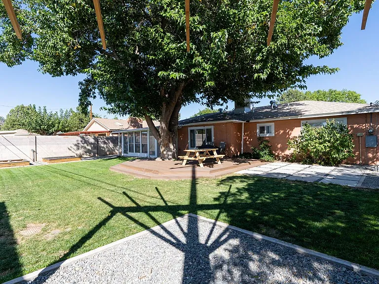 2817 Alcazar St NE — Photo 26