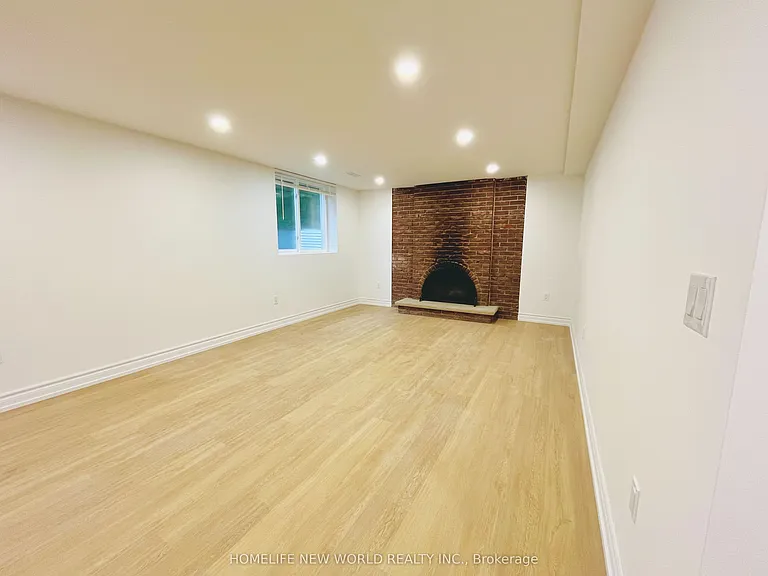 127 Highgate Ave #BASEMENT — Photo 7