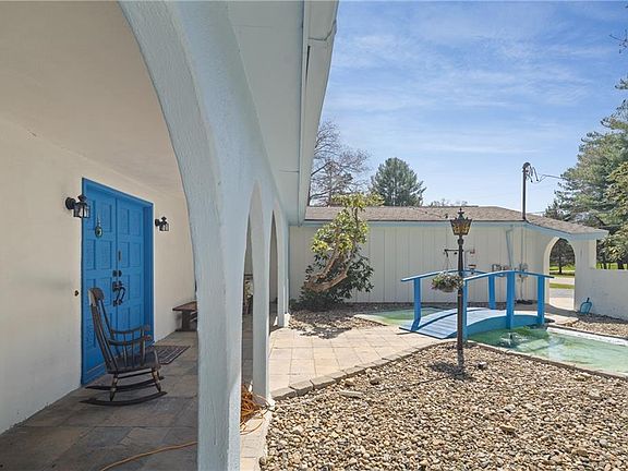 4th image of 30 Brisas Cir