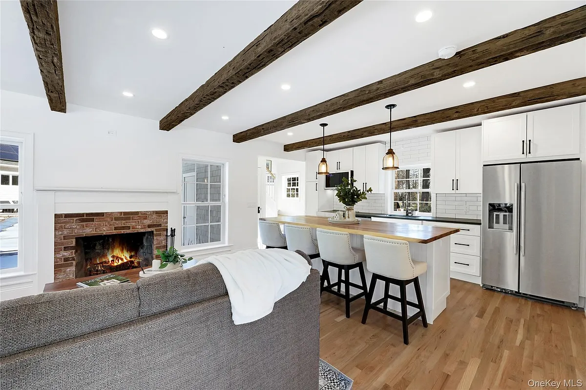 Building Photo - 17C Basket Neck Ln
