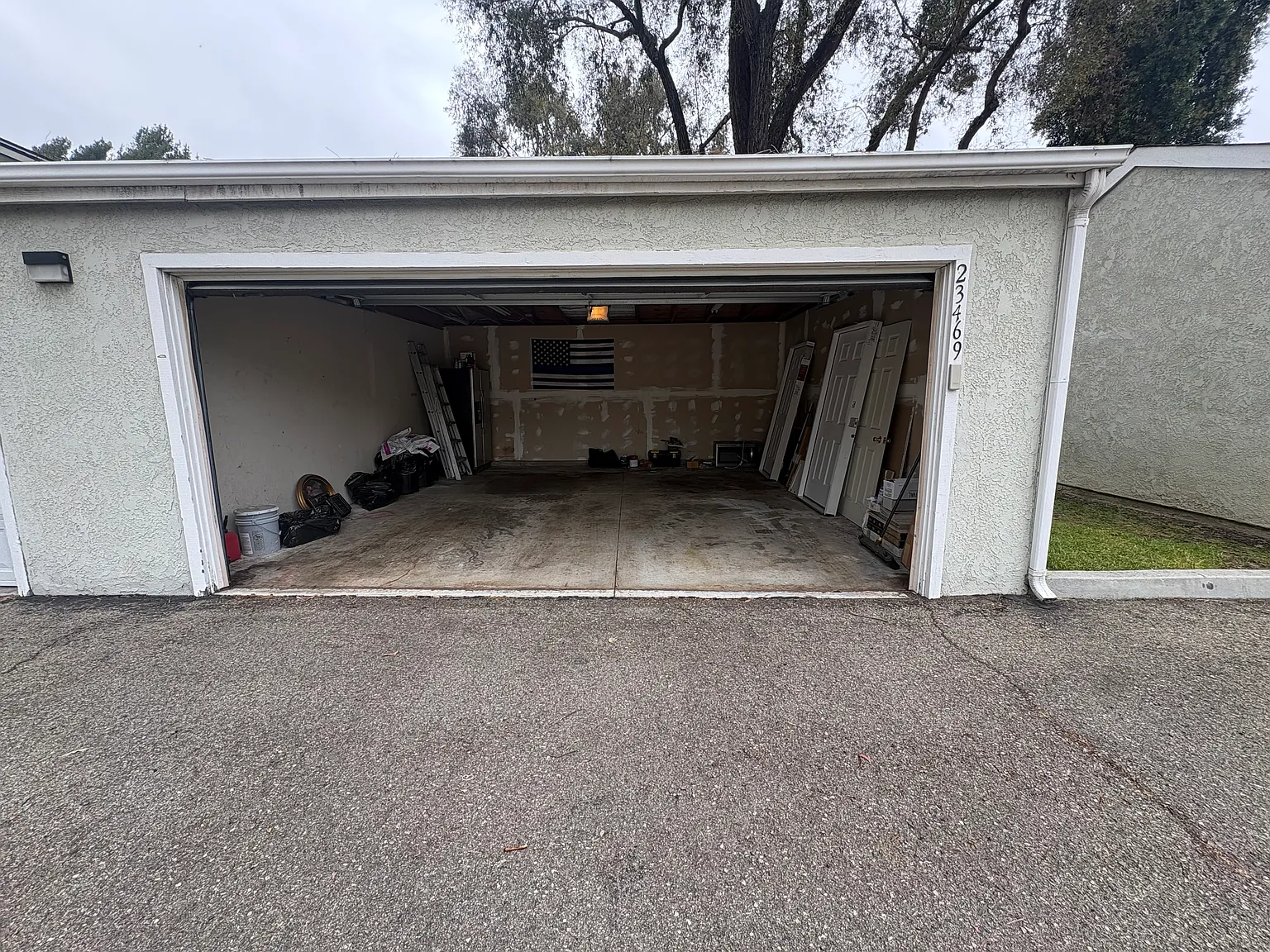 2 bed, 952 sqft, $3,200 — Photo 2