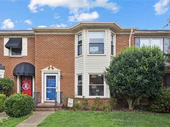 972 Colonial Meadows Way, Virginia Beach, VA 23454