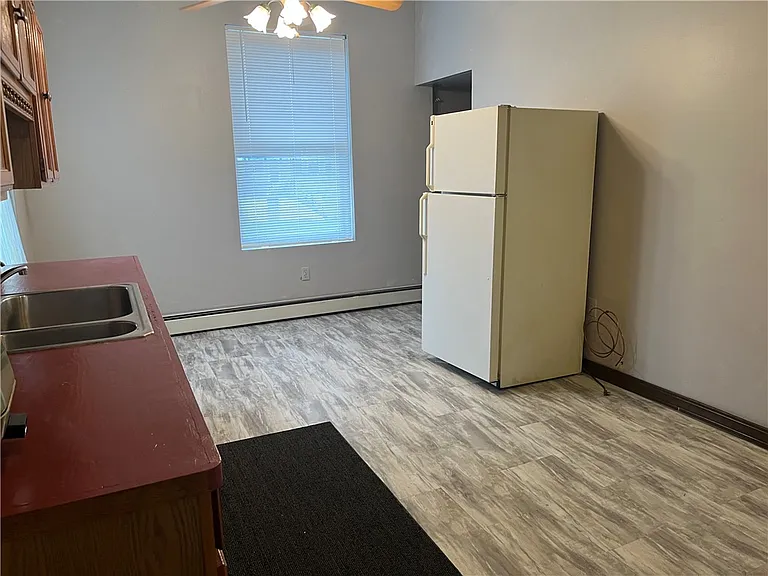 1019 Chislett St #2 — Photo 9