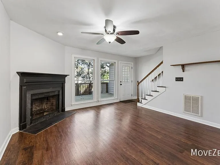 134 Sanair Ct — Photo 23